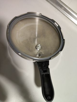 Olla a Presión Magefesa 7.5L