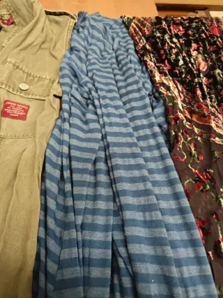 Lote Ropa Mujer Tallas variadas ver fotos.