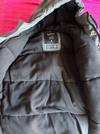 Chaqueta Hollister gris con capucha