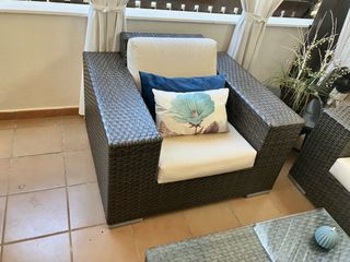 Conjunto Muebles Exterior Sofá, Sillones y Mesas