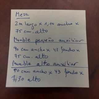 Mesa y muebles de oficina