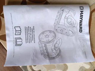 Robot Limpiafondos Hayward BY-200