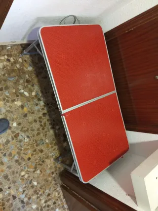 Mesa plegable Decathlon roja