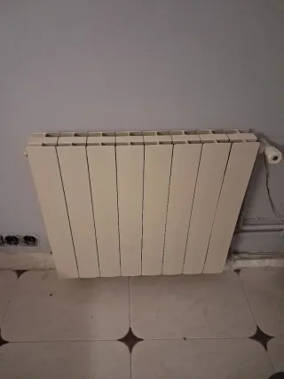 Radiador de agua color beige