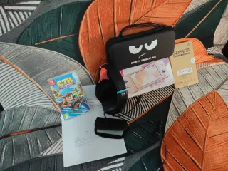 Nintendo Switch Lite + Accesorios