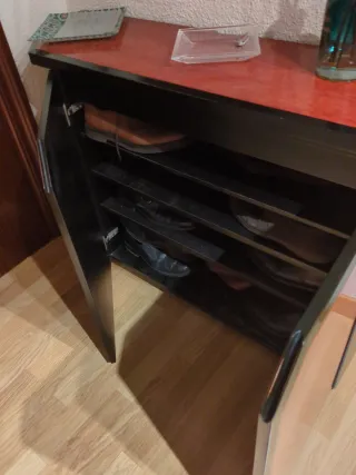 Mueble recibidor y espejo