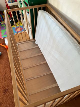 Cuna IKEA con colchón