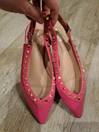 Ballerine rosa con borchie dorate