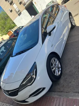 Opel Astra 2020