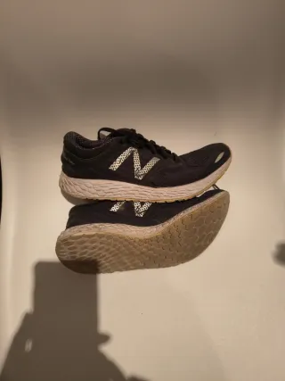 Zapatillas New Balance Mujer Negras/Moradas