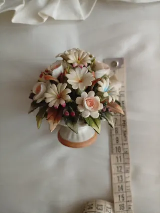 Vaso Ceramica Capodimonte con fiori vintage