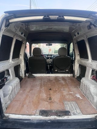 Citroen Berlingo 2005 271 000 km con baca