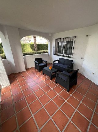 Piso en alquiler en Los Naranjos - Las Brisas en Marbella