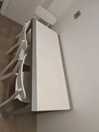 Mesa CANCIO extensible de dekton y 4 sillas