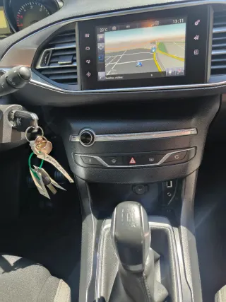 Peugeot 308 2016