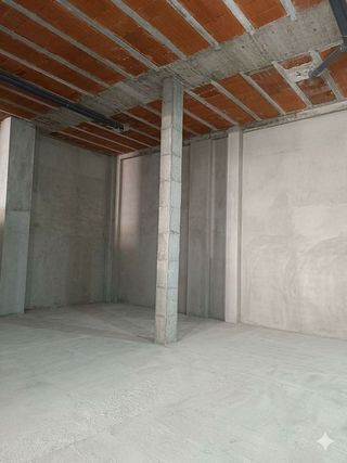 Local comercial en venta en Tres Olivos - La Piedad en Talavera de la Reina