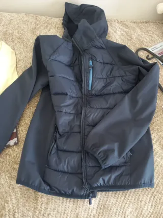 Chaqueta Mountain Pro Azul  Talla 14 años