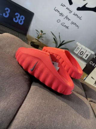 Zapatillas Nike Mind 001 rojas Talla 44