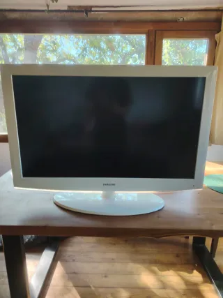 TV Samsung 40 Blanca