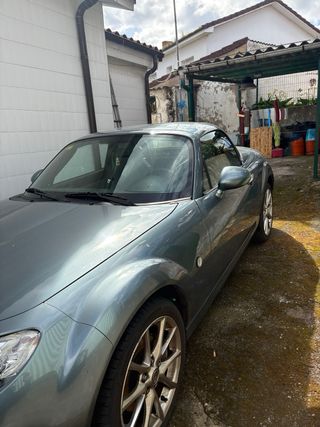 se vende mazda mx5 iruka 2011