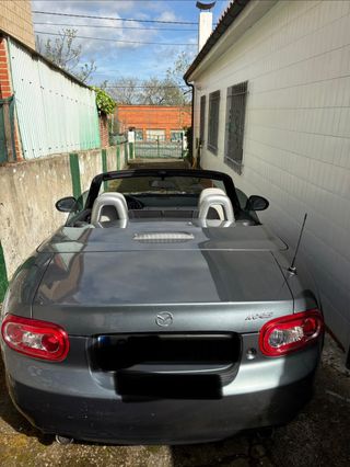 se vende mazda mx5 iruka 2011