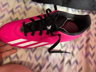 Botas de fútbol Adidas rosas talla 38