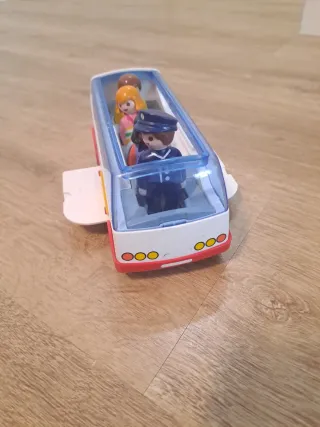 Autobús bebé Playmobil con figuras