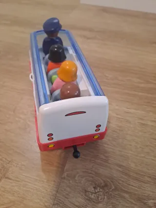 Autobús bebé Playmobil con figuras