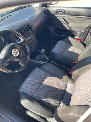 Volkswagen Golf 2003