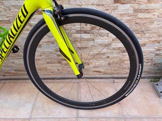 Specialized roubaix - Bicicleta de carretera.