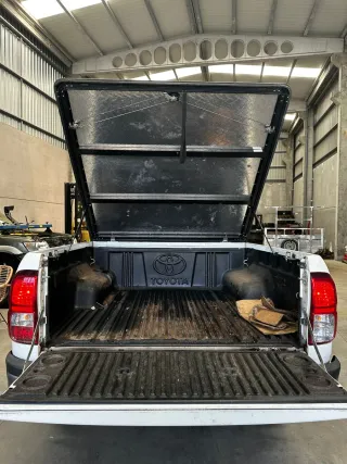 Cubierta Maletero Toyota Hilux 2021