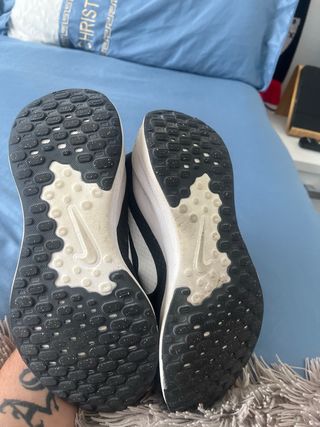 Nike Revolution 6 NN Negro Blanco