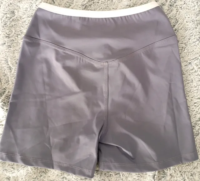 Alo Yoga Short Cruzado Morado