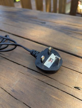 Cargador Batería UK / Battery Charger UK