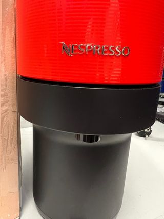 Cafetera Nespresso Vertuo Pop Roja