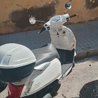 Kymco Like 50cc Scooter Blanca