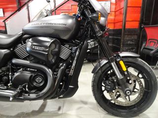 HARLEY-DAVIDSON STREET ROD 750