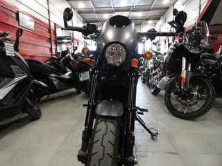 HARLEY-DAVIDSON STREET ROD 750