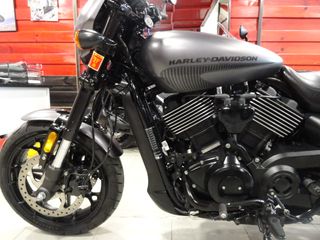 HARLEY-DAVIDSON STREET ROD 750