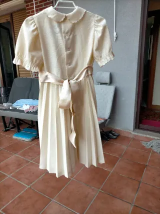 Vestido de Primera Comunión Beige