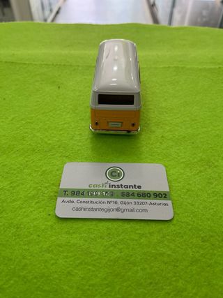 Coche a escala Volkswagen Bus 1963 Welly