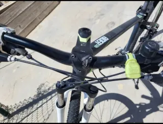 Bicicleta B'TWIN Negra
