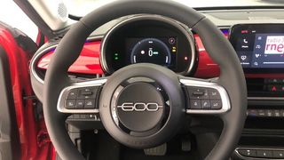 Fiat 600 BEV 54KWH RED 156CV 5P