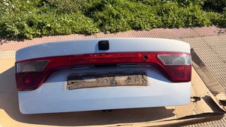 Portón SEAT Toledo 2