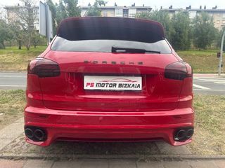PORSCHE Cayenne GTS