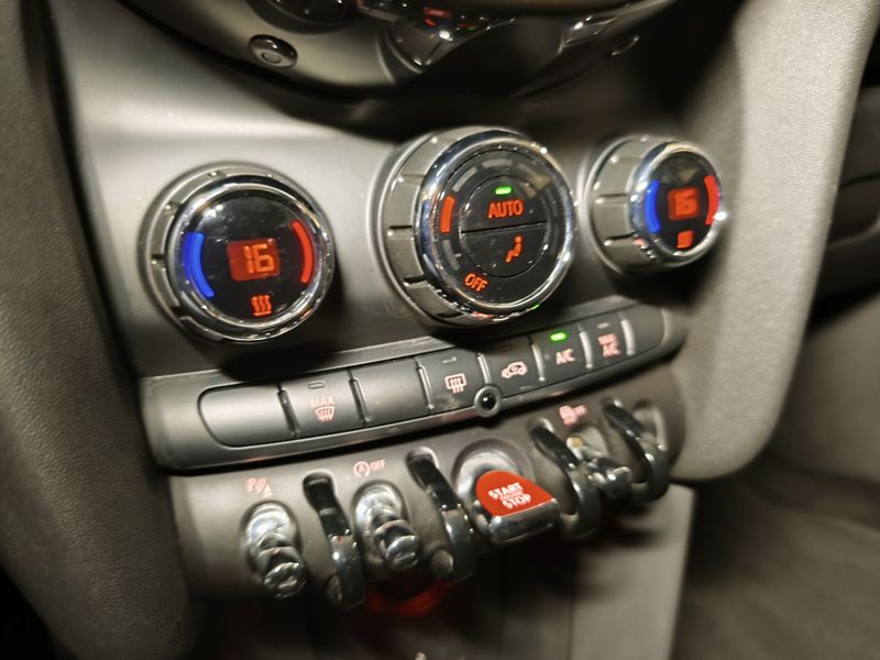 MINI Cooper 2021, foto 12