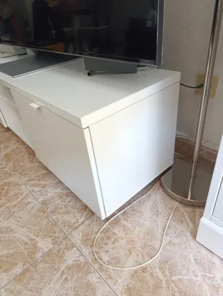 Mueble TV blanco