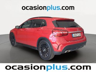 Mercedes-Benz GLA 180 90 kW (122 CV)