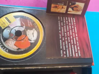 CD + VHS Shakira Caja Promo