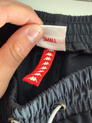 Pantaloncini Kappa neri con banda laterale